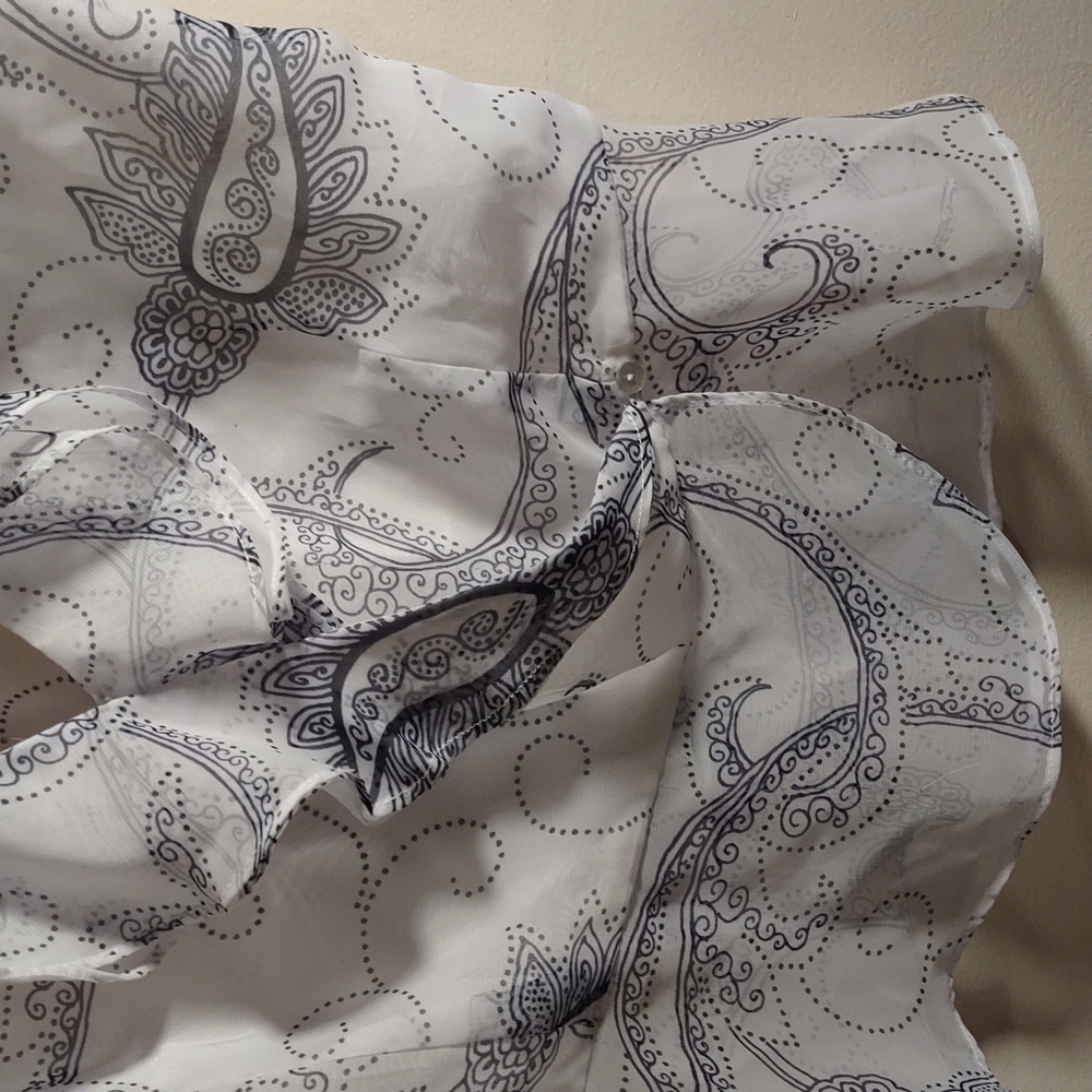 Ruffled Blouse - Picture 3 of 4